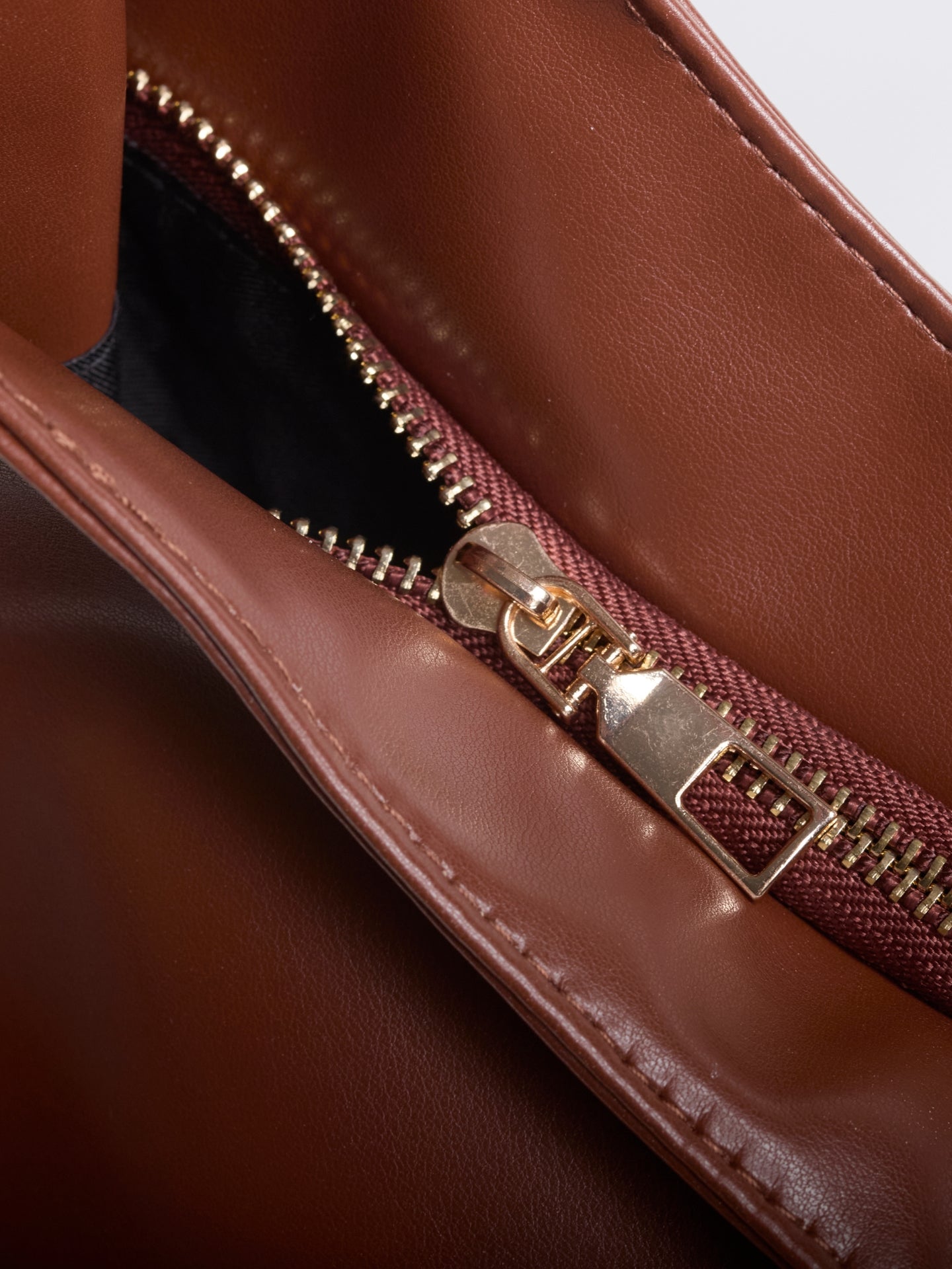 Charm Infinite Everyday BB Bag