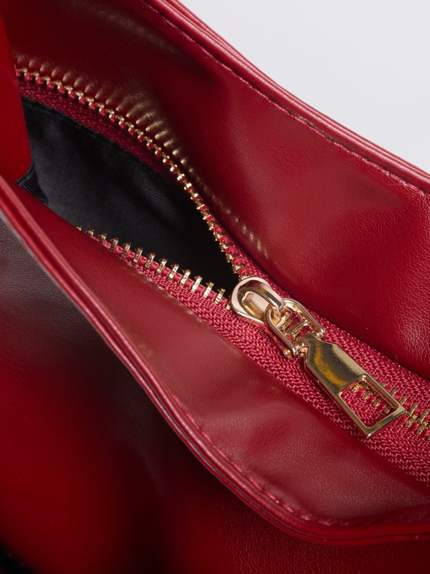 Charm Infinite Everyday BB Bag