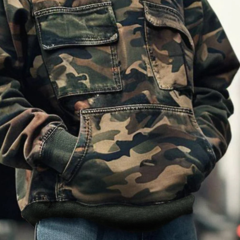 Men's Vintage Camouflage Printed Cotton Blend Flap Pocket Long-Sleeved Hoodie 44391826M