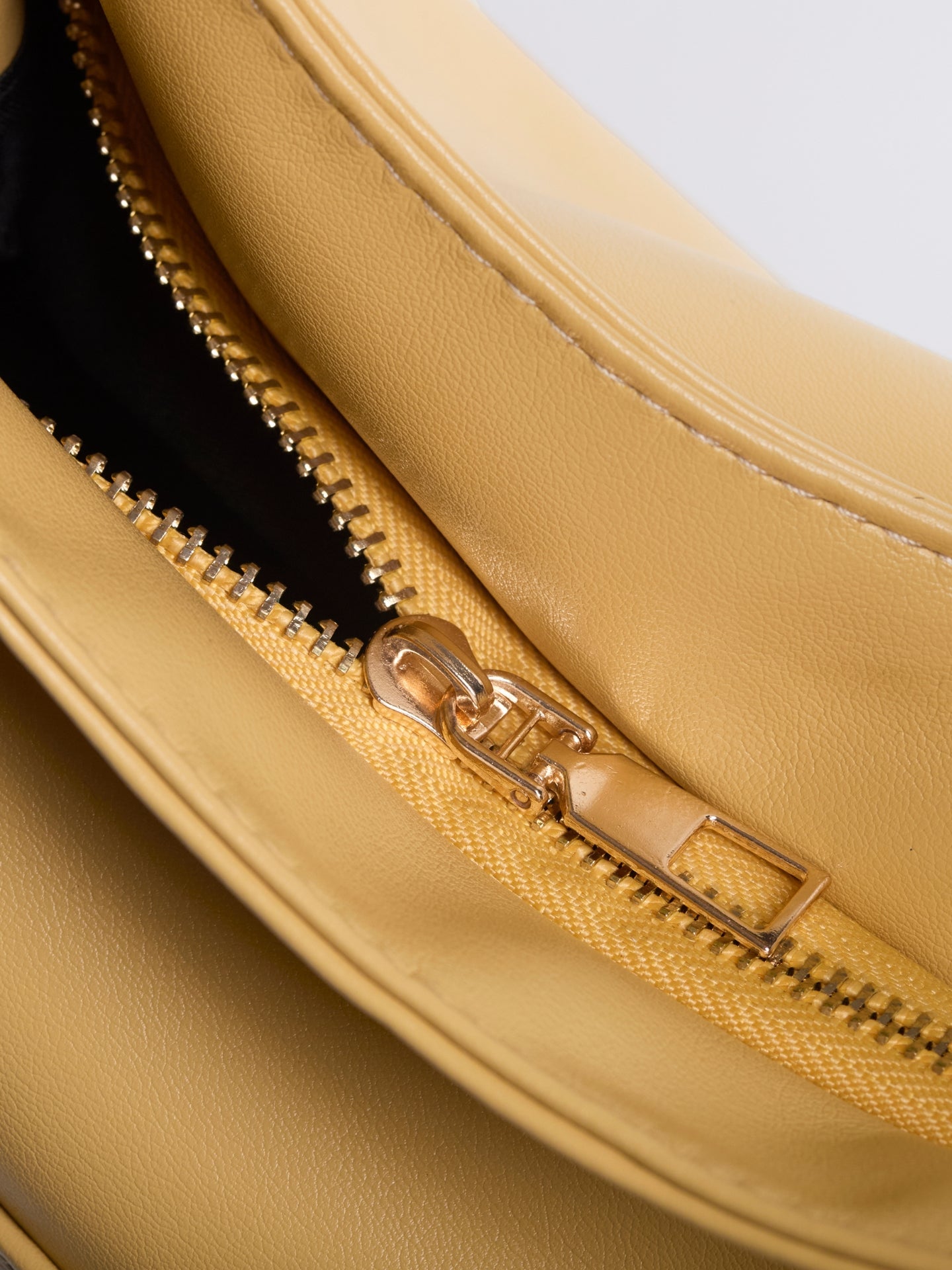 Charm Infinite Everyday BB Bag