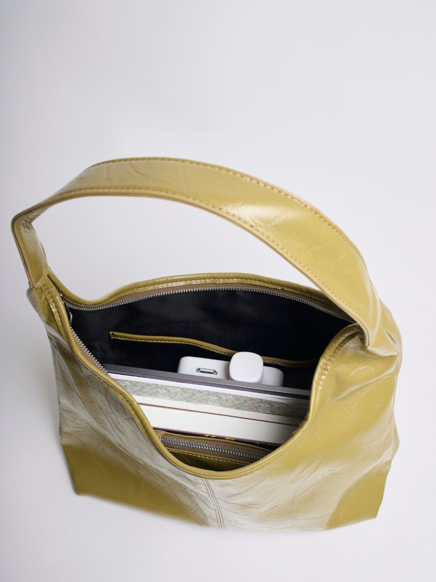 Distressed Leather  Scarlett Tote – By Valora Designs