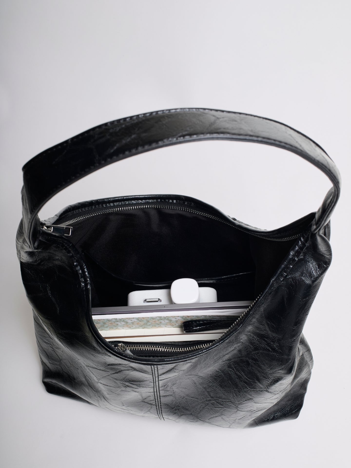 Distressed Leather  Scarlett Tote – By Valora Designs